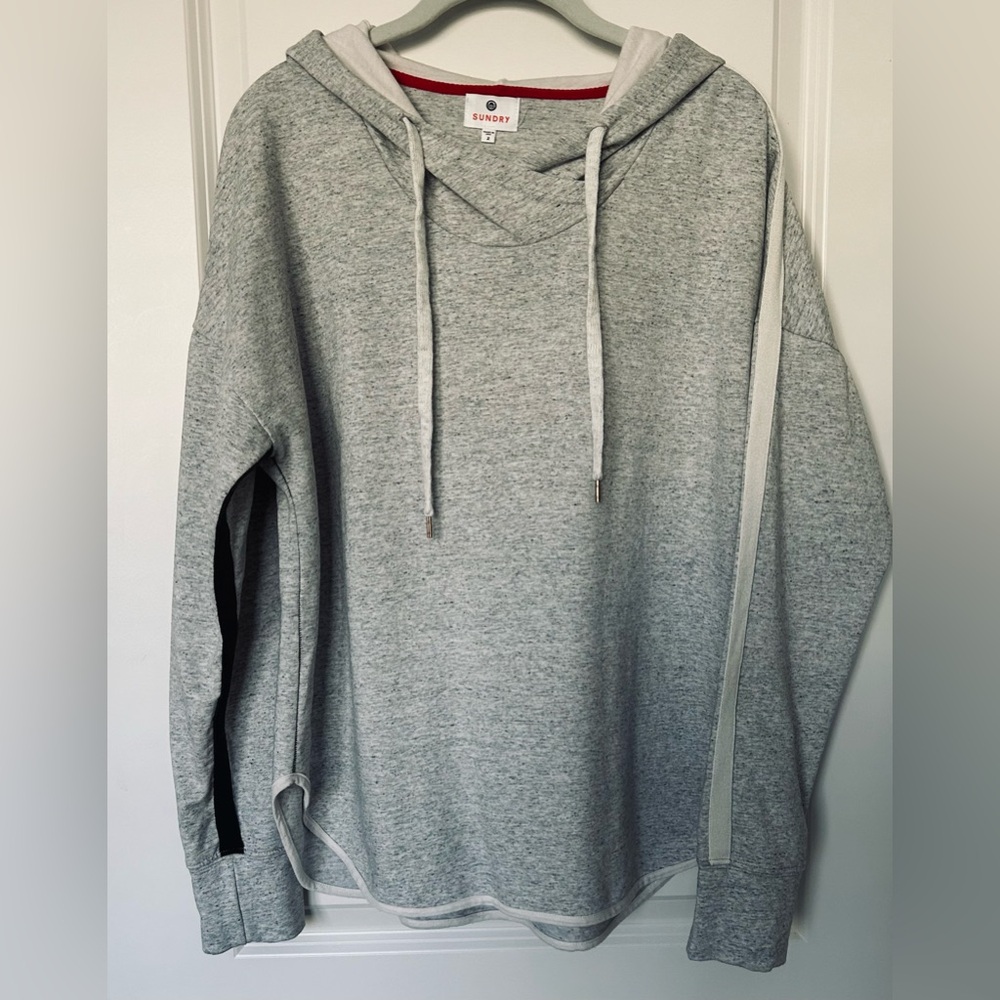 Sundry Stripped Raglan Sleeve Hoodie in pale grey. Size 2 (medium).